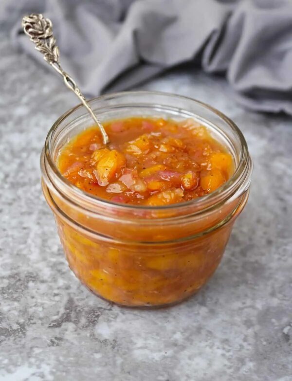 The BEST Mango Recipes - Mango chutney.