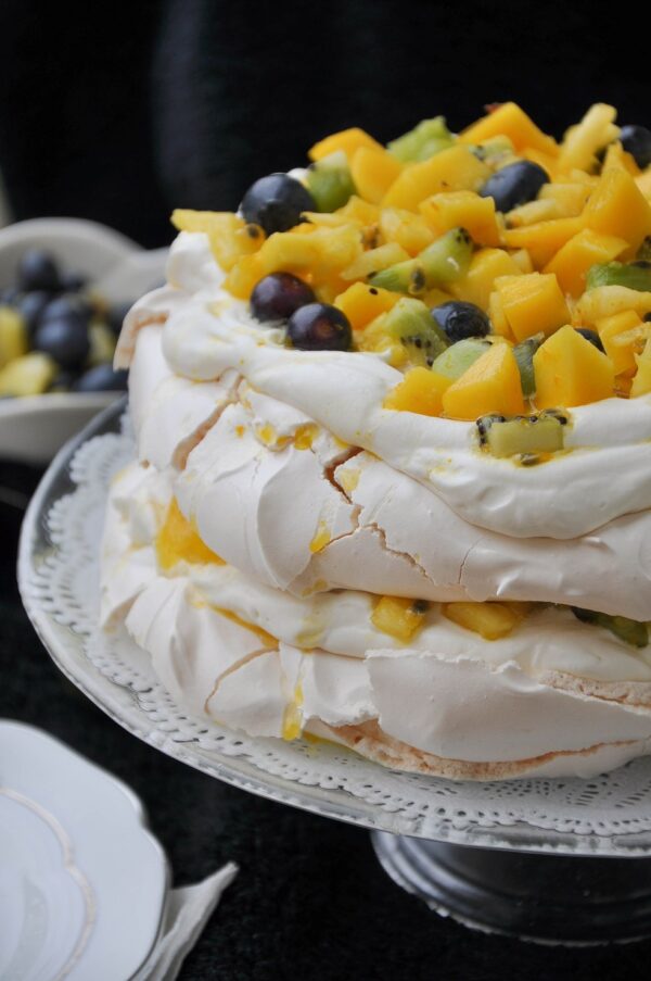 The BEST Mango Recipes - Pavlova.